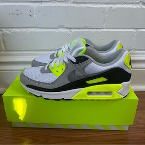 Nike Air Max 90 women’s 8 white/particle grey/volt/black